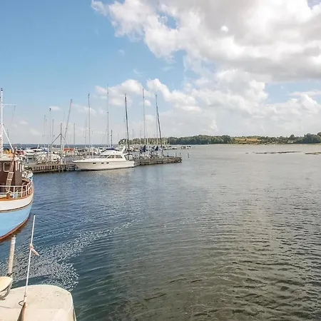 펜션 Two-bedroom In