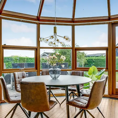 Amazing In With Kitchen *